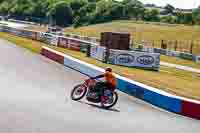 Vintage-motorcycle-club;eventdigitalimages;mallory-park;mallory-park-trackday-photographs;no-limits-trackdays;peter-wileman-photography;trackday-digital-images;trackday-photos;vmcc-festival-1000-bikes-photographs